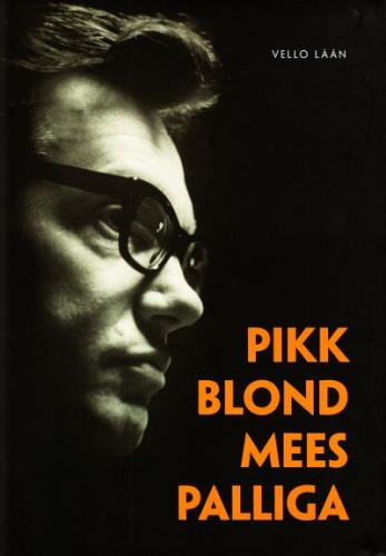Pikk blond mees palliga