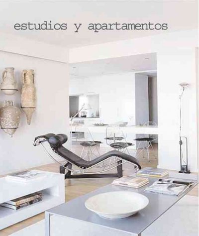 Studio Apartments (Spanish Edition)