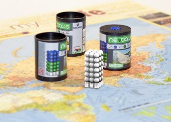 Magnetkugeln NEOBALLS Set 108-teilig weiß: Für Markierungen auf Landkarten